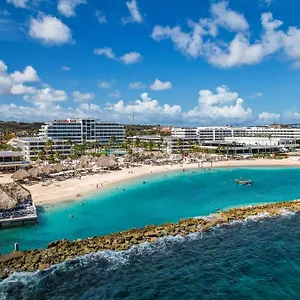 Mangrove Corendon Curacao Resort, Curio By Hilton Willemstad